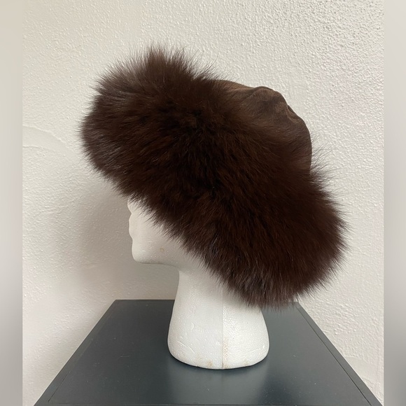 Folio New York Luxurious Brown Fur Suede Hat - Picture 2 of 7
